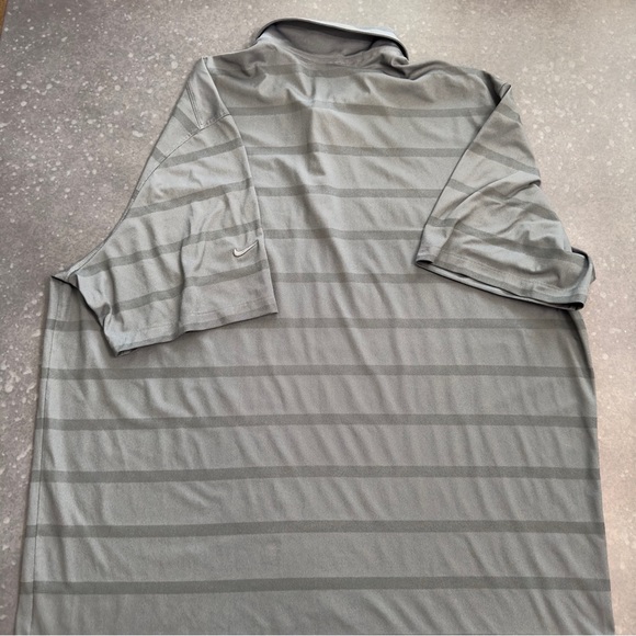 Nike Dri-Fit Mens Golf Shirt - Picture 3 of 8